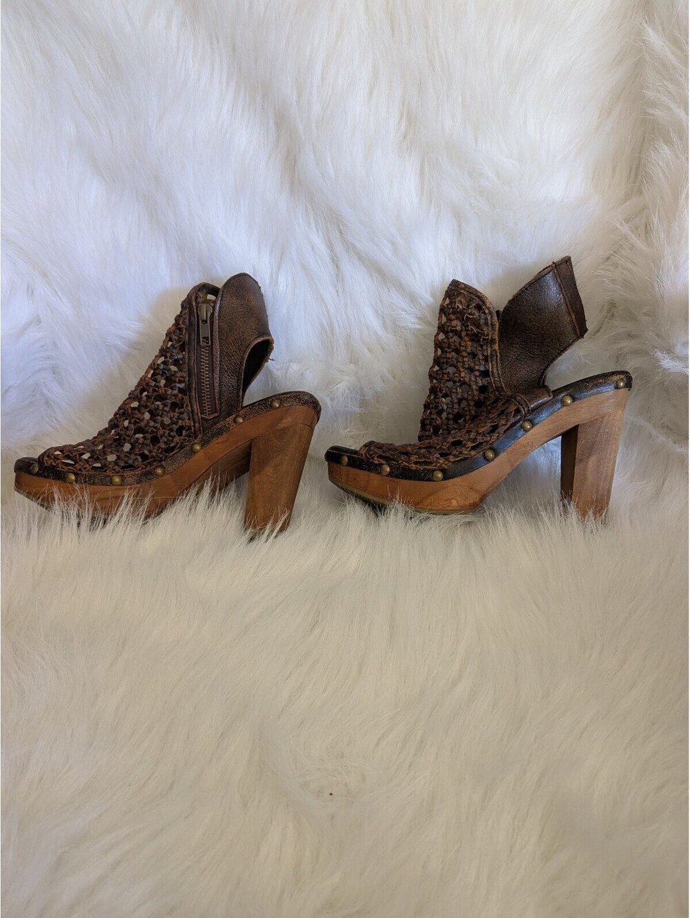 Sbicca Vintage Collections Platform sandals 9